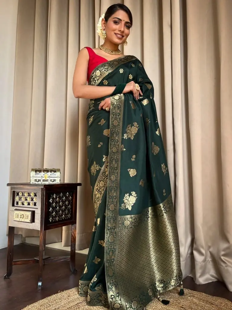 Graceful Green Color Banarasi Soft Silk Extra Ordinary Design Saree