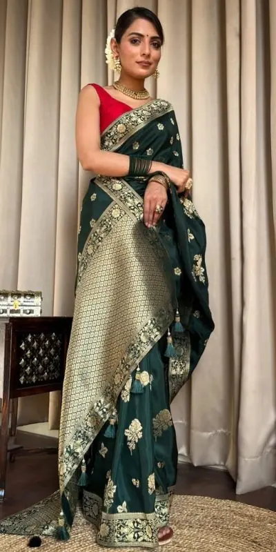 Graceful Green Color Banarasi Soft Silk Extra Ordinary Design Saree