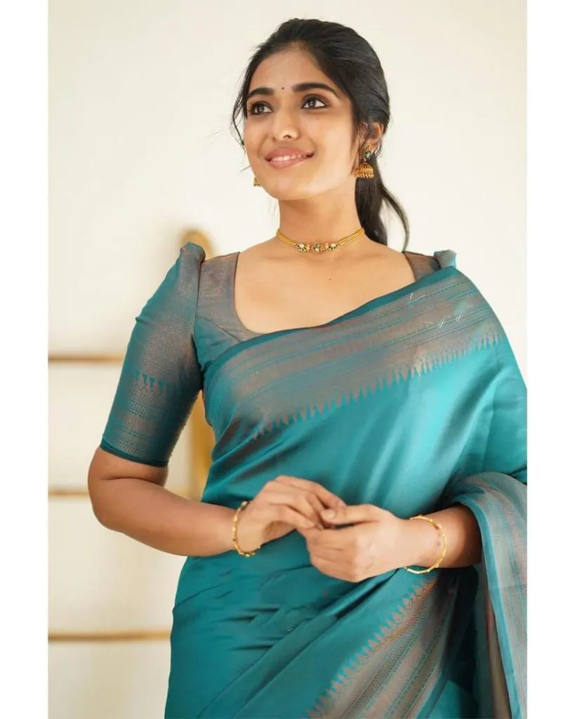 KP 4068 Peacock Blue Color Soft Lichi Silk Cloth Rich Pallu All Over Saree Events Casual, Wedding, Festive, Events Expected Delivery 4-6 Working Days @1349/ | Sarees, Bollywood Sarees, Creative Sarees, Designer Sarees, Embroidered Sarees, Ethnic Saree, Modern Digital sarees, Party Wear Sarees