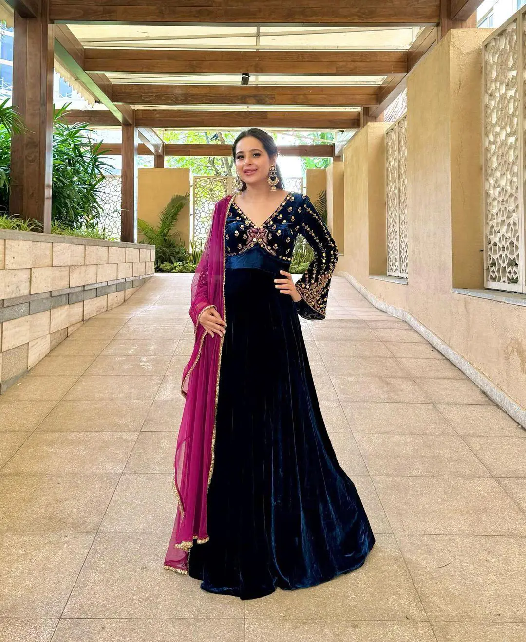 RTC 5626 Royal Blue Color Velvet Thread Sequence Anarkali Suit Casual, Wedding, Party, Festive, Events Etc. Expected Delivery 4-6 Working Days @2049/- | Anarkali Suits, Bollywood Anarkali, Creative-Anarkali, Designer Anarkali, Embroidered Anarkali, Party Wear Anarkali