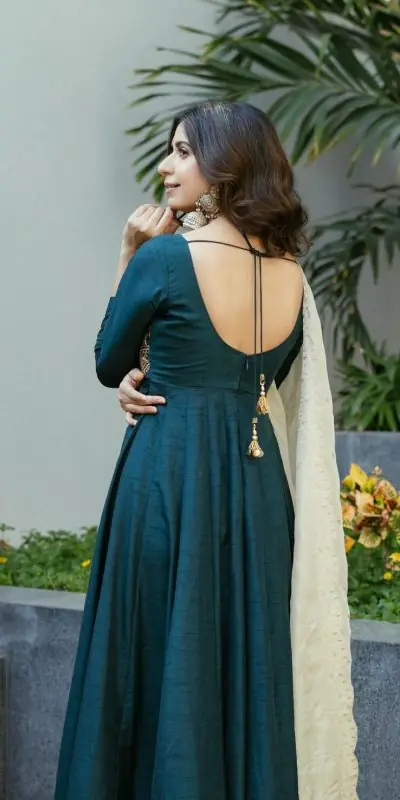 Sublime Blue Color Fhantom Silk Thread Work Salwar Suit