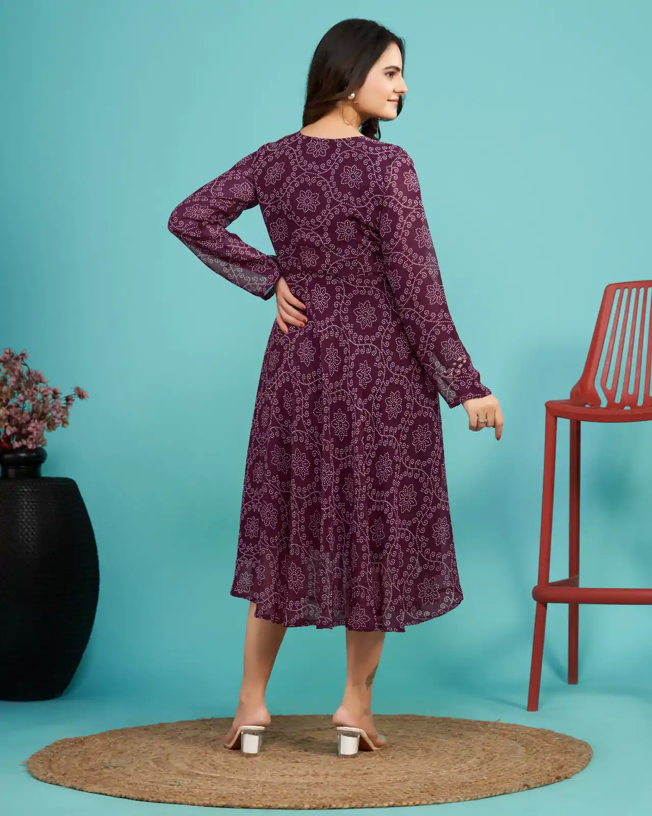 Aesthetically Pleasing Purple Color fox Georgette Printed Kurti