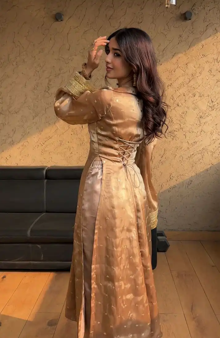 LG 1917 Creamy Color Jimmy Choo Heavy Sequence Embroidery Work Salwar Suit Casual, Wedding, Party, Festive, Events Etc.4-6 Working Days@ 2099/-only | Jump Suits, Salwar suit, Casual Suits, Creative suits, Designer Suits, Palazzo Suits, Party Wear Suits, Patiala Suits, Straight Suits