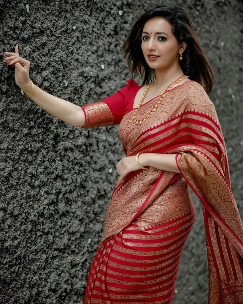 KP 5084 Red Color Soft Lichi Silk Jacquard Work On All Over Saree Casual, Wedding, Festive, Events . Expected Delivery  4-6 Working Days @1399/- only                                                                                                                                             | Sarees, Bollywood Sarees, Creative Sarees, Designer Sarees, Embroidered Sarees, Ethnic Saree, Modern Digital sarees, Party Wear Sarees
