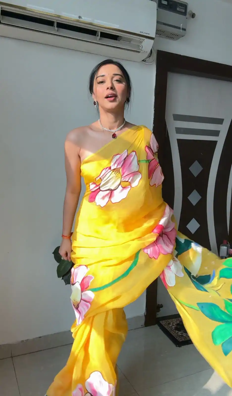 SC 228 Yellow Color Soft Organza Silk Ready To Wear Saree Casual, Wedding, Festive, Events . Expected Delivery  4-6 Working Days @1549/- only                                                                                                                                             | Sarees, Bollywood Sarees, Creative Sarees, Designer Sarees, Embroidered Sarees, Ethnic Saree, Modern Digital sarees, Party Wear Sarees