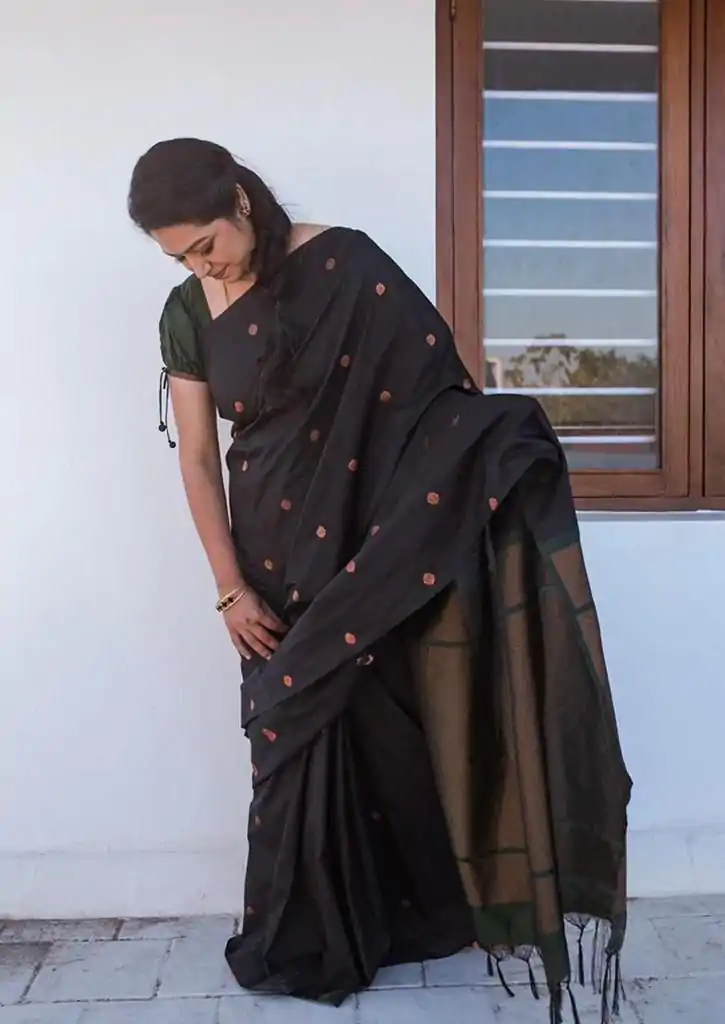 KP 5000 Black Soft Lichi Silk Saree with Designer Work. Wedding, Party, Festive, Events, Now at just ₹1249. Delivery 4-6 Working Days. Shop now. | Sarees, Bollywood Sarees, Creative Sarees, Designer Sarees, Embroidered Sarees, Ethnic Saree, Modern Digital sarees, Party Wear Sarees