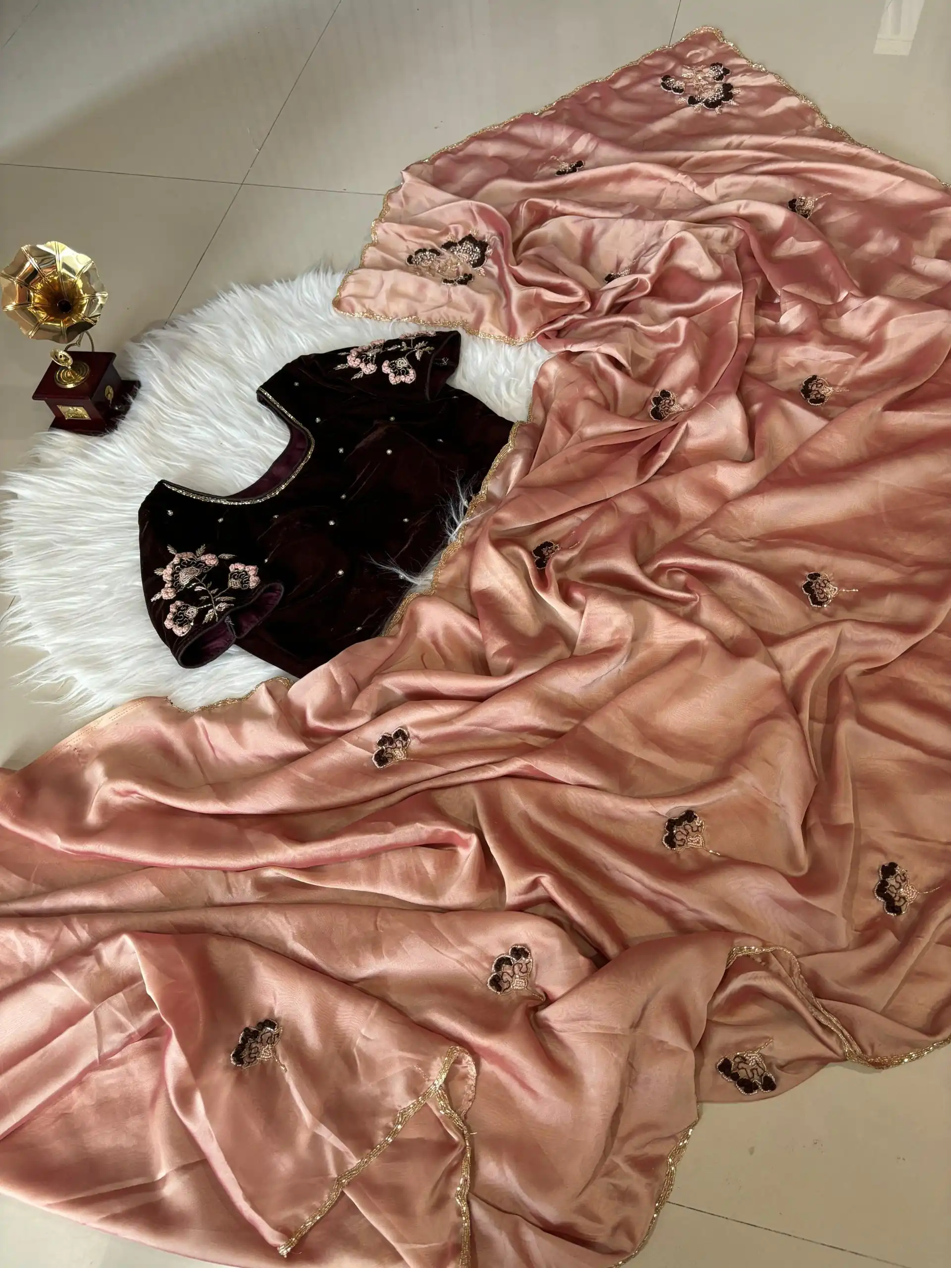 AC AZAELEA Peach Rangoli Silk Lace Work & Resham Work Saree with . Exclusive Offer ₹2549. Delivery 4-6 Working Days. Shop now. | Sarees, Bollywood Sarees, Creative Sarees, Designer Sarees, Embroidered Sarees, Ethnic Saree, Modern Digital sarees, Party Wear Sarees