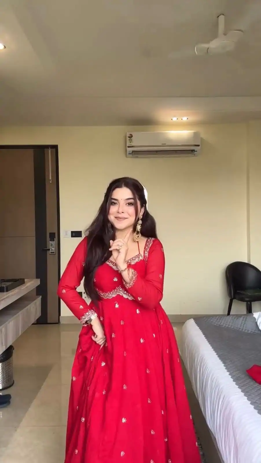RTC 5924 Red Georgette Thread With Sequence Gown Perfect for Wedding, Party, Reception, Holi, Eid . Available at ₹1999 only. Delivery 4-6 Working Days. | Gowns, Bollywood Gowns, Creative Gowns, Designer Gowns, Embroidered Gowns, Party Wear Gowns
