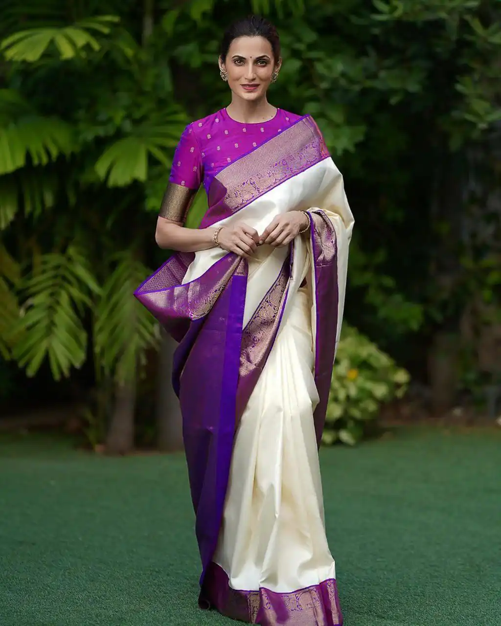 KP 6071 White Color Soft Lichi Silk Cloth Saree With Lace Border & Lace Work. Get it for ₹1449. Delivery 4-6 Working Days. Shop now. | Sarees, Bollywood Sarees, Creative Sarees, Designer Sarees, Embroidered Sarees, Ethnic Saree, Modern Digital sarees, Party Wear Sarees