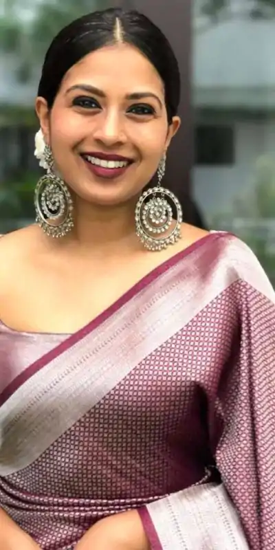 KP 4040 Wine Soft Lichi Silk Saree Perfect for Wedding, Party, Ethnic Day, Raksha Bandhan, Temple Visit – . Exclusive Offer ₹1299. Delivery 4-6 Working D | Sarees, Bollywood Sarees, Creative Sarees, Designer Sarees, Embroidered Sarees, Ethnic Saree, Modern Digital sarees, Party Wear Sarees