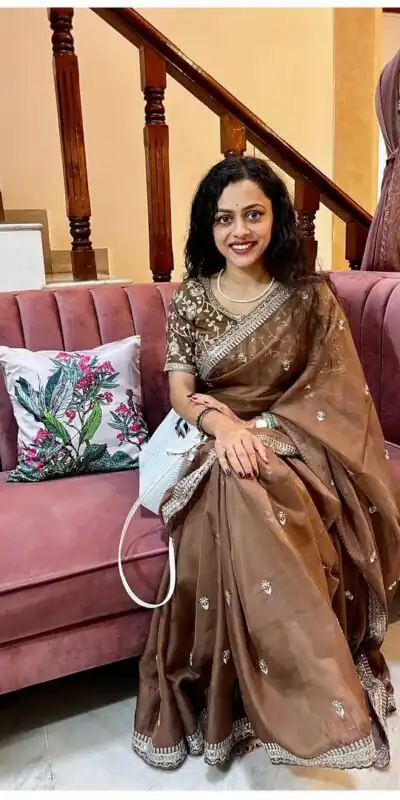 AC MAGIC CIRCLE Brown Soft Organza Saree Perfect for Wedding, Party, Haldi, Festival Celebrations, Diwali – . Grab it for ₹2099. Delivery 4-6 Working Days | Sarees, Bollywood Sarees, Creative Sarees, Designer Sarees, Embroidered Sarees, Ethnic Saree, Modern Digital sarees, Party Wear Sarees
