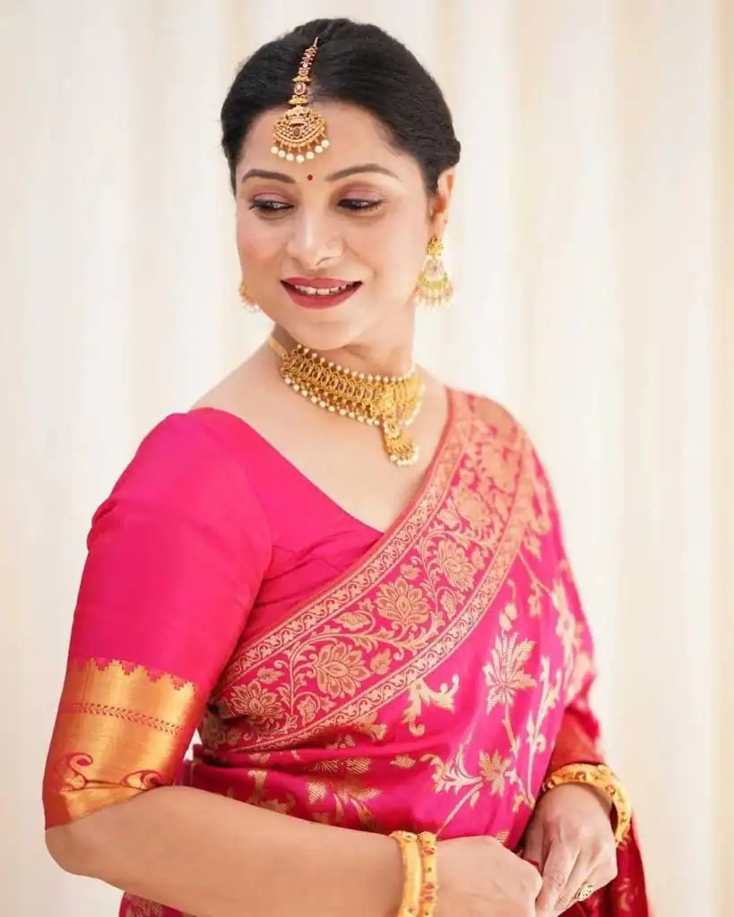 KP 6042 Black Color Soft Lichi Silk Saree with Lace Border & Lace Work. Get it for ₹1399. Delivery 4-6 Working Days. Shop now. | Sarees, Bollywood Sarees, Creative Sarees, Designer Sarees, Embroidered Sarees, Ethnic Saree, Modern Digital sarees, Party Wear Sarees