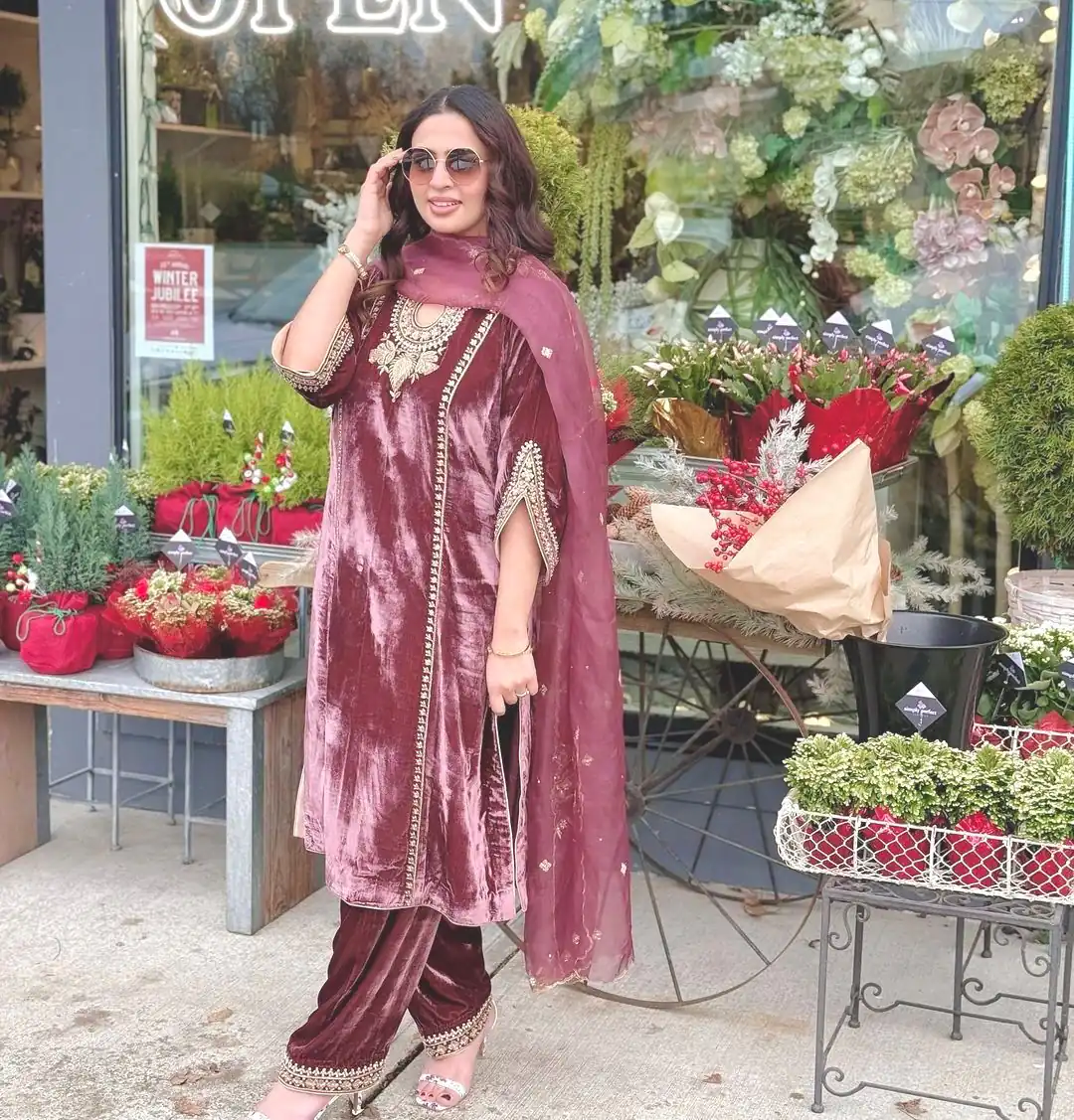 SSR 498 Onion Viscose Velvet Salwar Suit Perfect for Wedding, Party, Mehendi, Ganesh Chaturthi, Makar Sankranti – . Grab it for ₹1949. Delivery 4-6 Work | Jump Suits, Tops & Bottoms, Track Suits, Salwar suit, Casual Suits, Creative suits, Designer Suits, Palazzo Suits, Party Wear Suits, Patiala Suits, Straight Suits, Trendy Wear