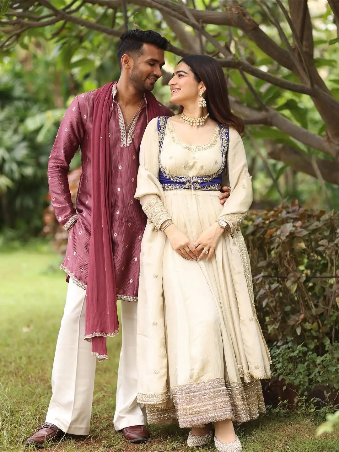 Off White Chinon Silk Thread Embroidery Salwar Suit