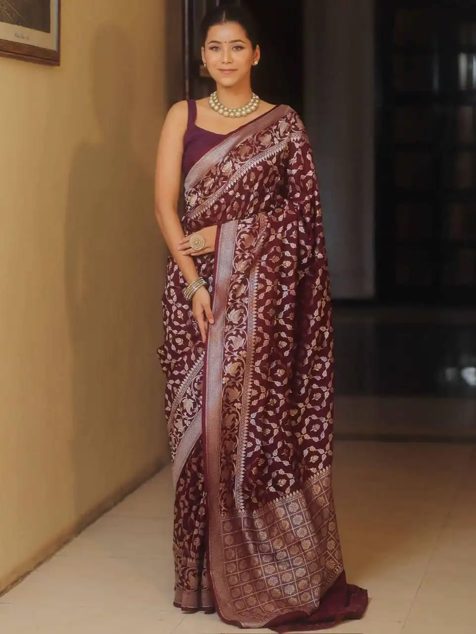 Maroon Lichi Silk Jacquard Border Work Saree - Image 2