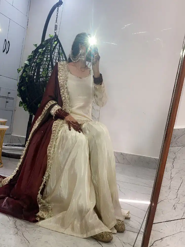 Cream Chinon Lace Embroidery Work Salwar Suit - Image 3