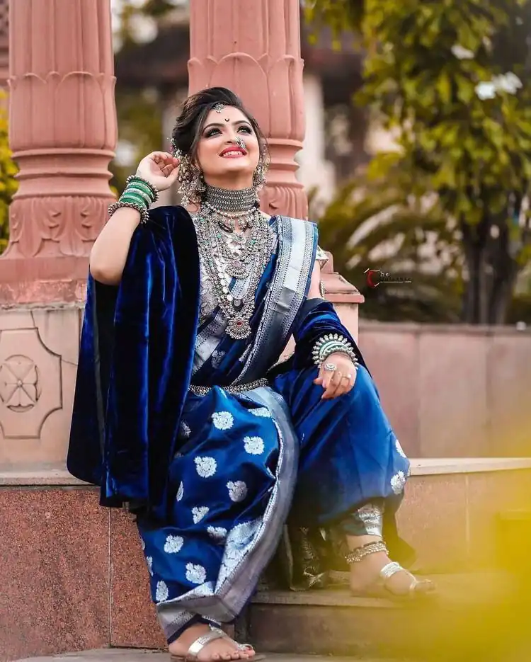 Navy Blue Soft Lichi Silk Lace Border Work Saree - Image 6