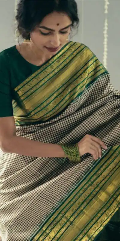 KPR 247 Green Color Soft Lichi Silk Saree with Lace Border & Lace Work. Best Price ₹1499. Delivery 4-6 Working Days. Shop now. | Sarees, Bollywood Sarees, Creative Sarees, Designer Sarees, Embroidered Sarees, Ethnic Saree, Modern Digital sarees, Party Wear Sarees