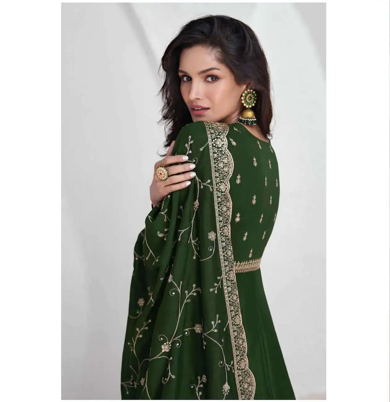 FC Saroj 9943 Green Vichitra Salwar Suit with Embroidery Work & Lace Work. Special Price ₹3049. Delivery 4-6 Working Days. Shop now. | Jump Suits, Salwar suit, Casual Suits, Creative suits, Designer Suits, Palazzo Suits, Party Wear Suits, Patiala Suits, Straight Suits