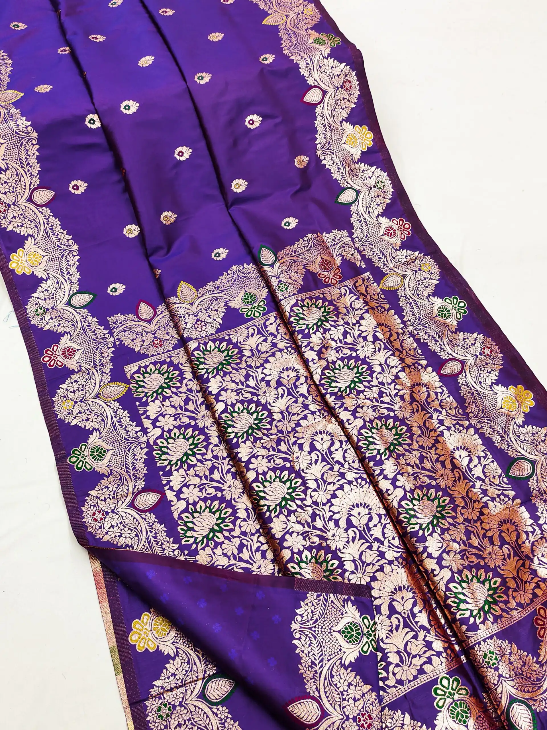 MB 3319 Purple Color Banarasi Lace Work Gold Zari Border Saree . Available at ₹1849 only. Delivery 4-6 Working Days. Shop now. | Sarees, Bollywood Sarees, Creative Sarees, Designer Sarees, Embroidered Sarees, Ethnic Saree, Modern Digital sarees, Party Wear Sarees