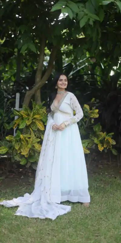 KA 1067 White Faux Blooming Gown Perfect for Wedding, Party, Haldi, Raksha Bandhan, Traditional Day – . Exclusive Offer ₹1849. Delivery 4-6 Working Da | Gowns, Bollywood Gowns, Creative Gowns, Designer Gowns, Embroidered Gowns, Party Wear Gowns
