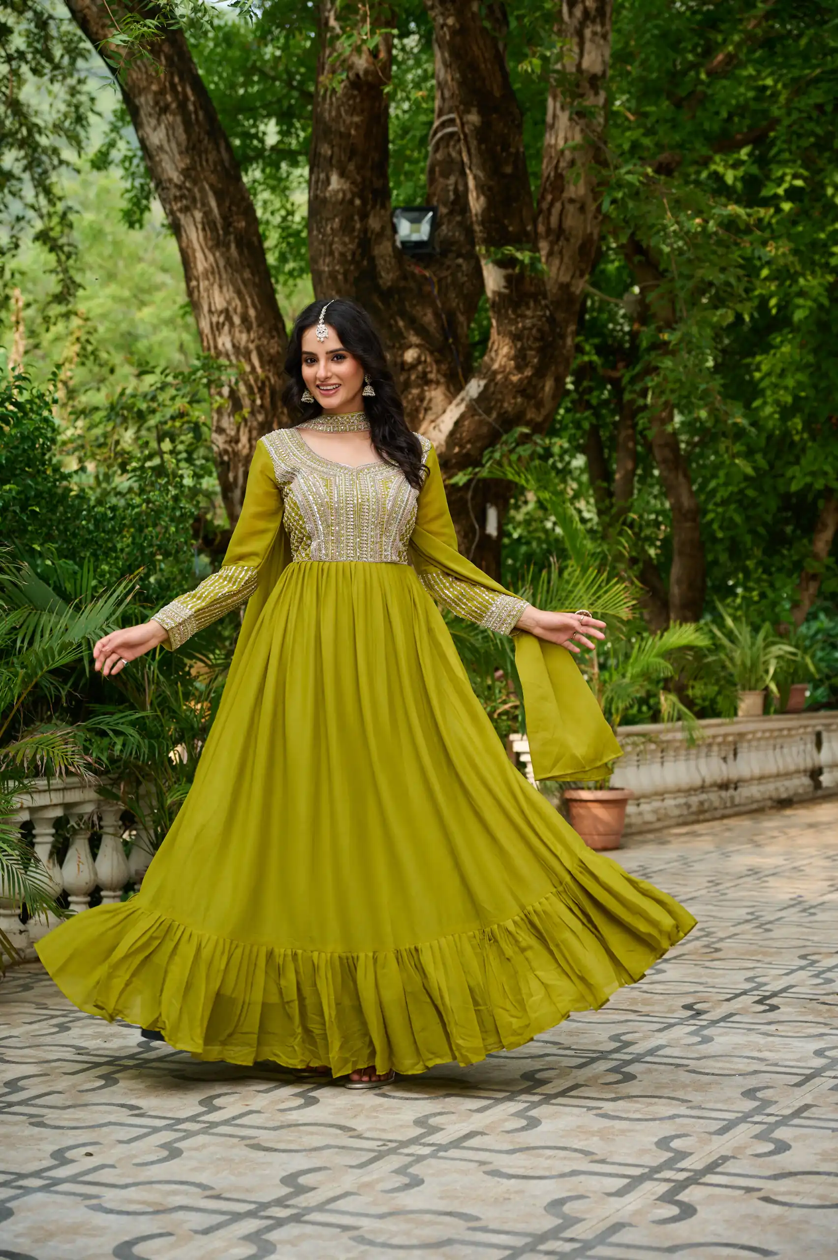 KA 1151 Green Faux Georgette Gown Perfect for Wedding, Party, Makar Sankranti, Karwa Chauth, Ethnic Day – . Now at just ₹2399. Delivery 4-6 Working D | Gowns, Bollywood Gowns, Creative Gowns, Designer Gowns, Embroidered Gowns, Party Wear Gowns