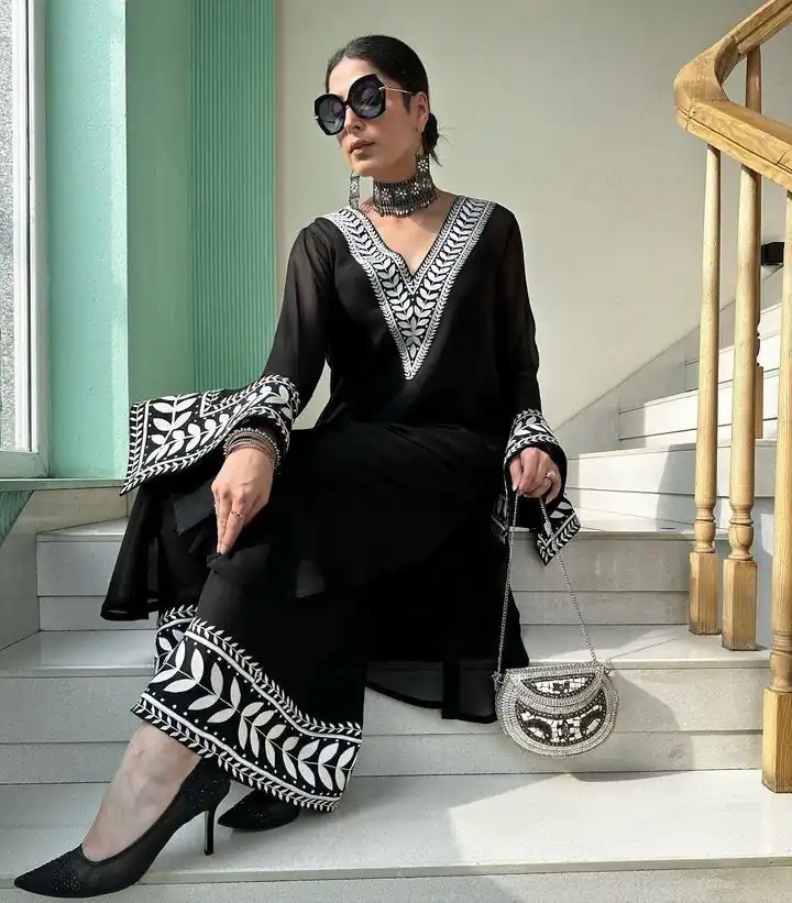 ₹1849 | ST 147 Black Color Faux Georgette Salwar Suit with Embroidery Work. Best Price ₹1849. Delivery 4-6 Working Days. Shop now. | Jump Suits, Salwar suit, Casual Suits, Creative suits, Designer Suits, Palazzo Suits, Party Wear Suits, Patiala Suits, Straight Suits