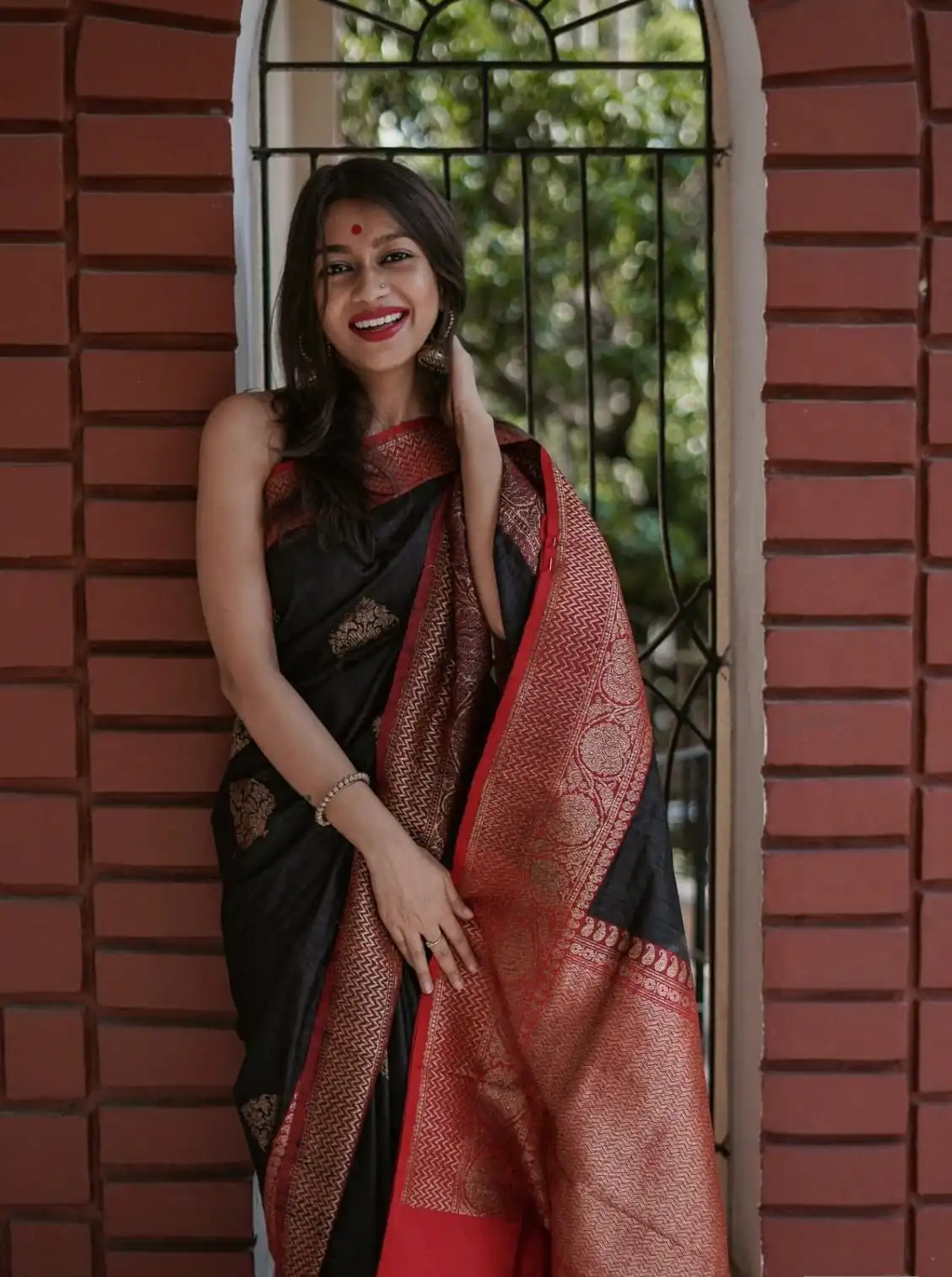 KPR 282 Black Soft Lichi Silk Saree Perfect for Wedding, Party, Reception, Diwali, Ethnic Day – . Affordable Price ₹1449. Delivery 4-6 Working Days. | Sarees, Bollywood Sarees, Creative Sarees, Designer Sarees, Embroidered Sarees, Ethnic Saree, Modern Digital sarees, Party Wear Sarees