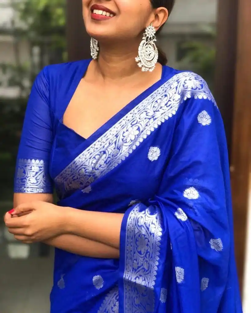 ES 8271 Royal Blue Soft Lichi Silk Saree Perfect for Wedding, Party, Reception, Diwali, Ethnic Day – . Affordable Price ₹1349. Delivery 4-6 Working Days. | Sarees, Bollywood Sarees, Creative Sarees, Designer Sarees, Embroidered Sarees, Ethnic Saree, Modern Digital sarees, Party Wear Sarees