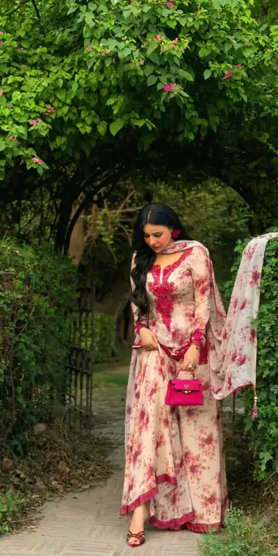 Cool Red Faux Georgette Embroider Work Salwar Suit