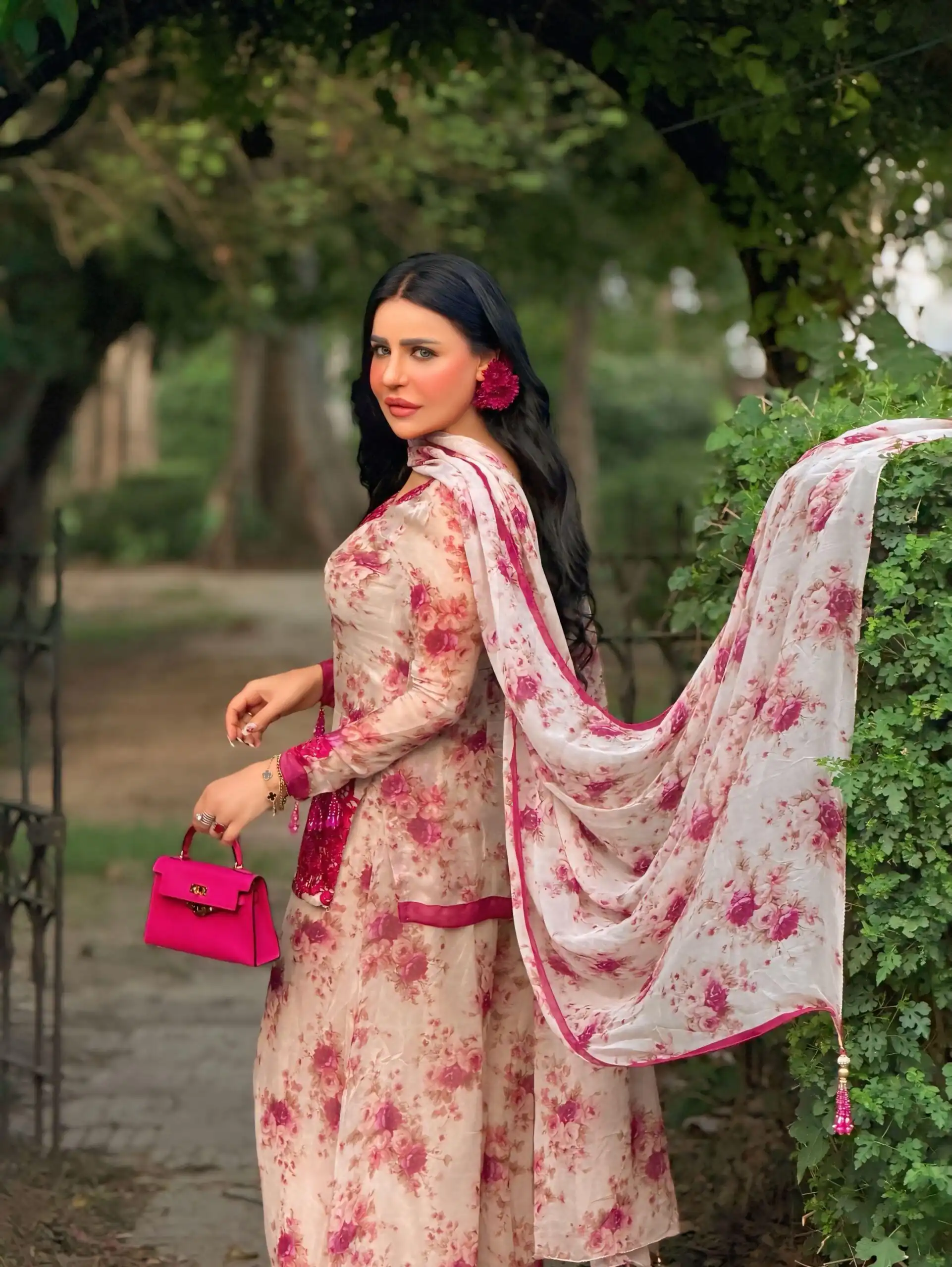 Cool Red Faux Georgette Embroider Work Salwar Suit