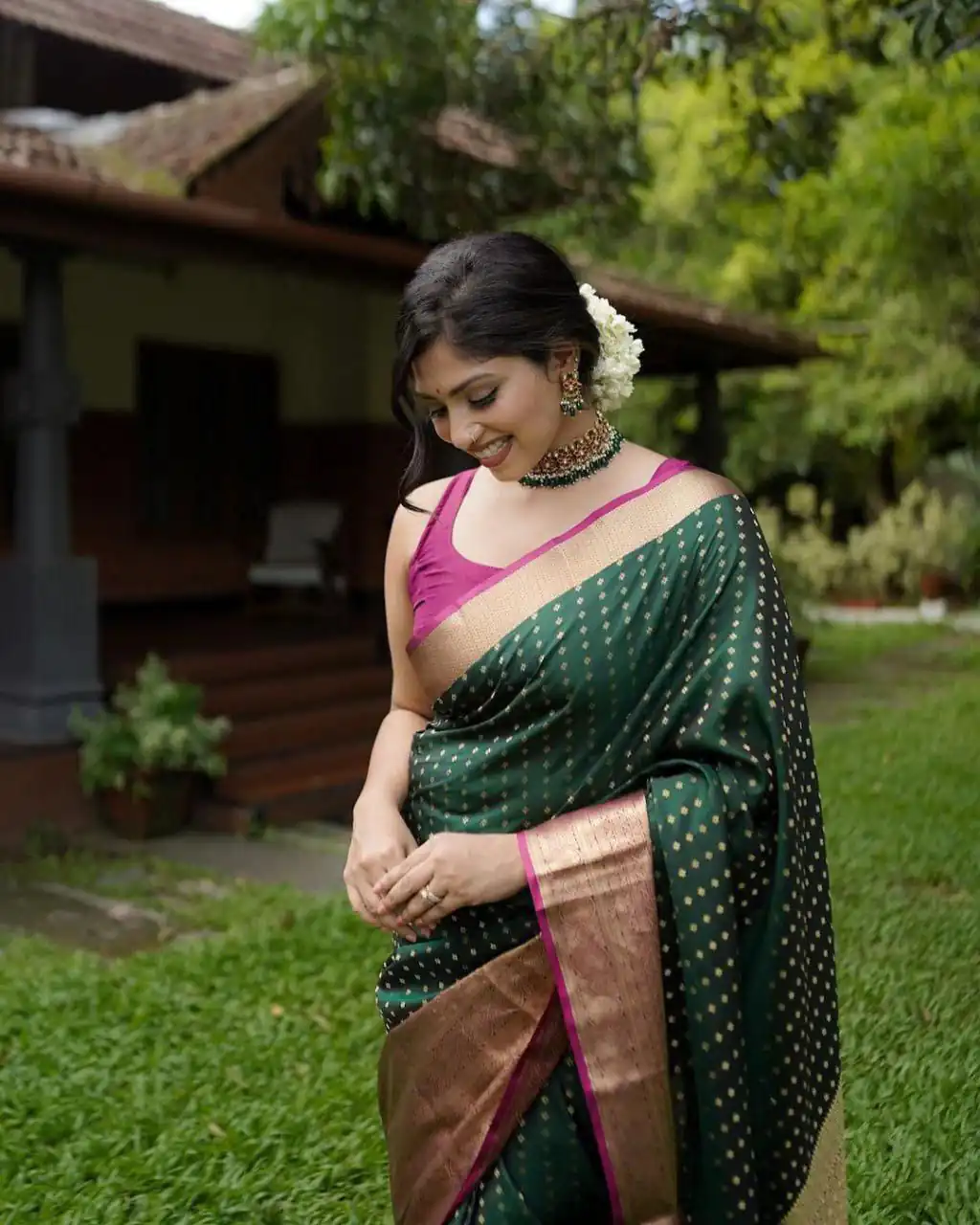 Pretty Green Soft Lichi Silk Jacquard Work Saree