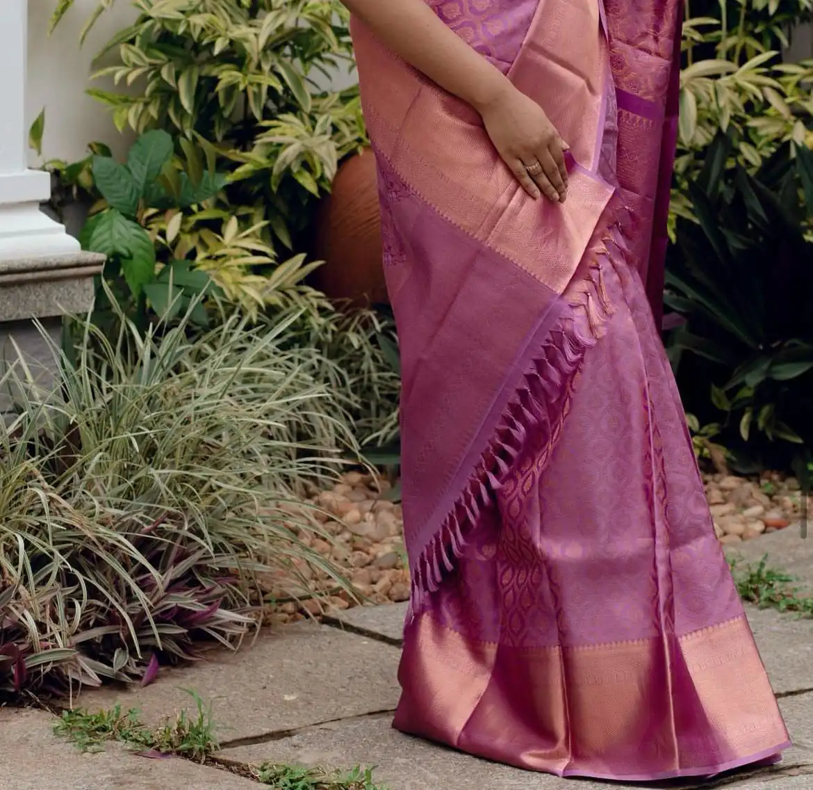 Simple Pink Soft Lichi Silk Jacquard Work Saree