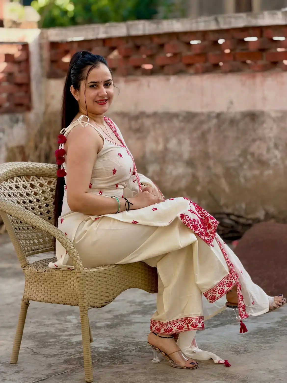 Gorgeous Pink Maska Cotton Silk Embroider Work Salwar Suit