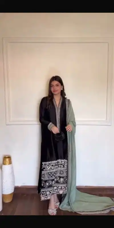 Super Black Glass Thread Embroidery Work Salwar Suit