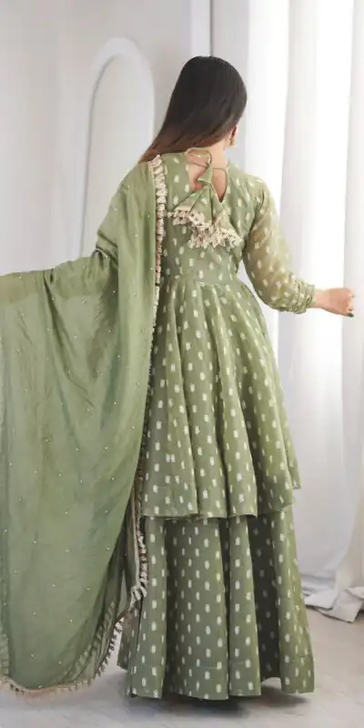 Aglow Pista Crunchy Silk Jacquard Work Salwar Suit