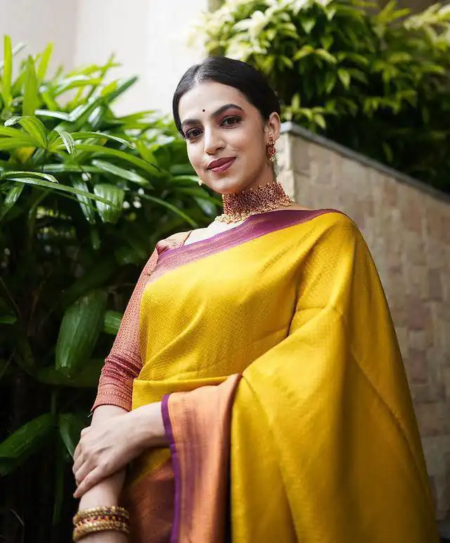 KP 4039 Yellow Soft Lichi Silk Cloth Saree Perfect for Wedding, Party, Family Gatherings, Sangeet, Festive Deal ₹1599. Delivery 4-6 Working Days | Sarees, Bollywood Sarees, Creative Sarees, Designer Sarees, Embroidered Sarees, Ethnic Saree, Modern Digital sarees, Party Wear Sarees