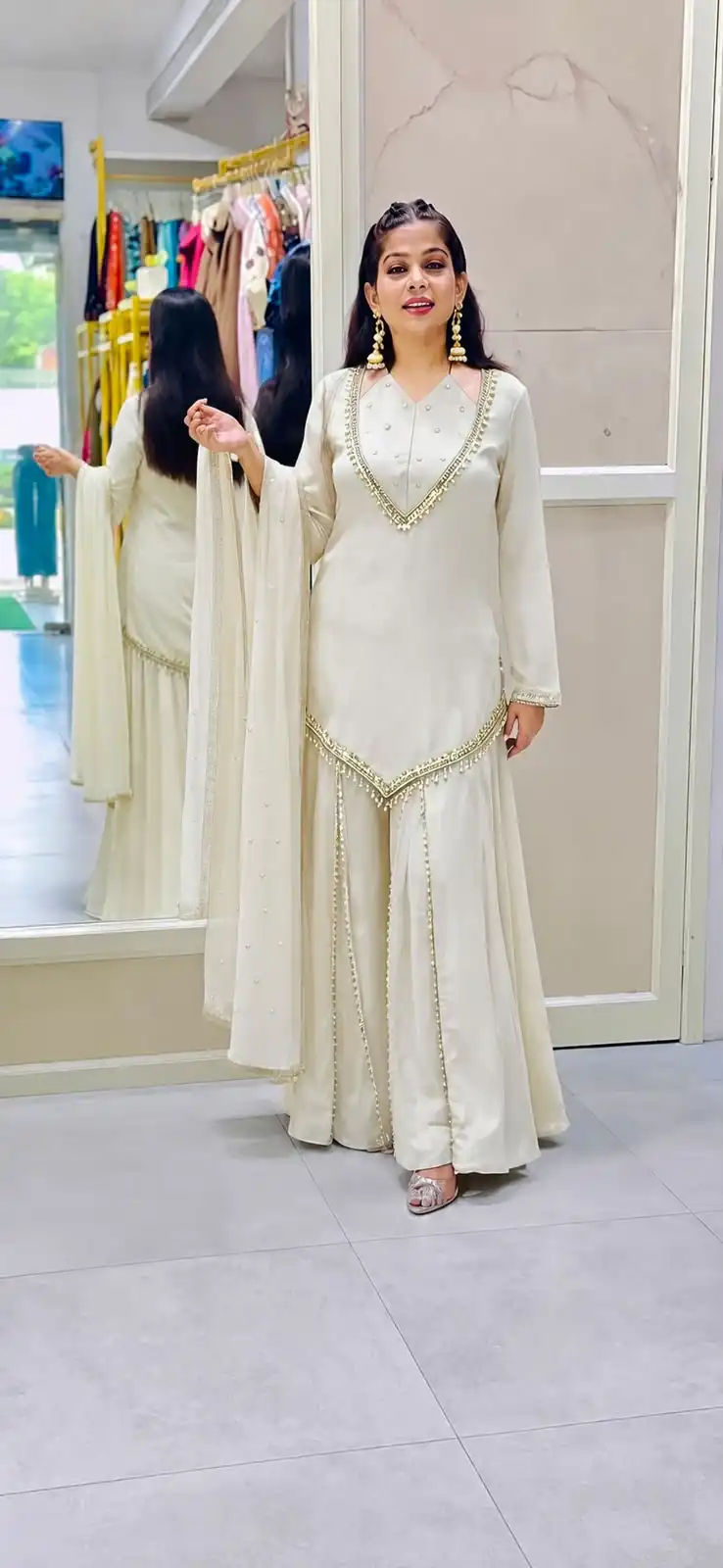 Pretty White Roman Glass Mirror Work Salwar Suit