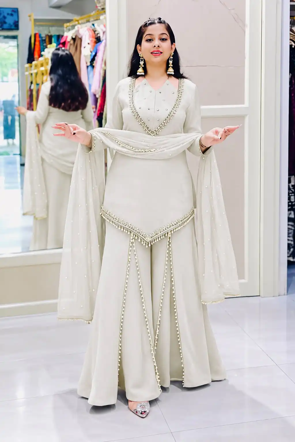 Pretty White Roman Glass Mirror Work Salwar Suit