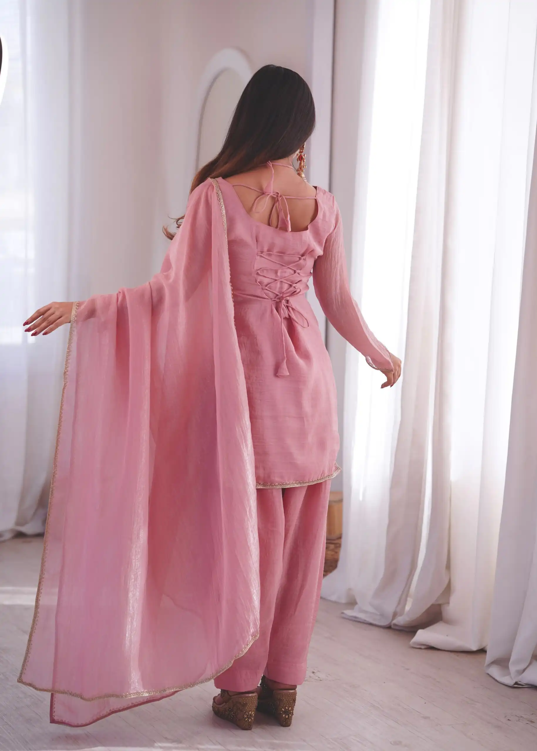 Aglow Pink Crunchy Silk Lace Border Work Salwar Suit