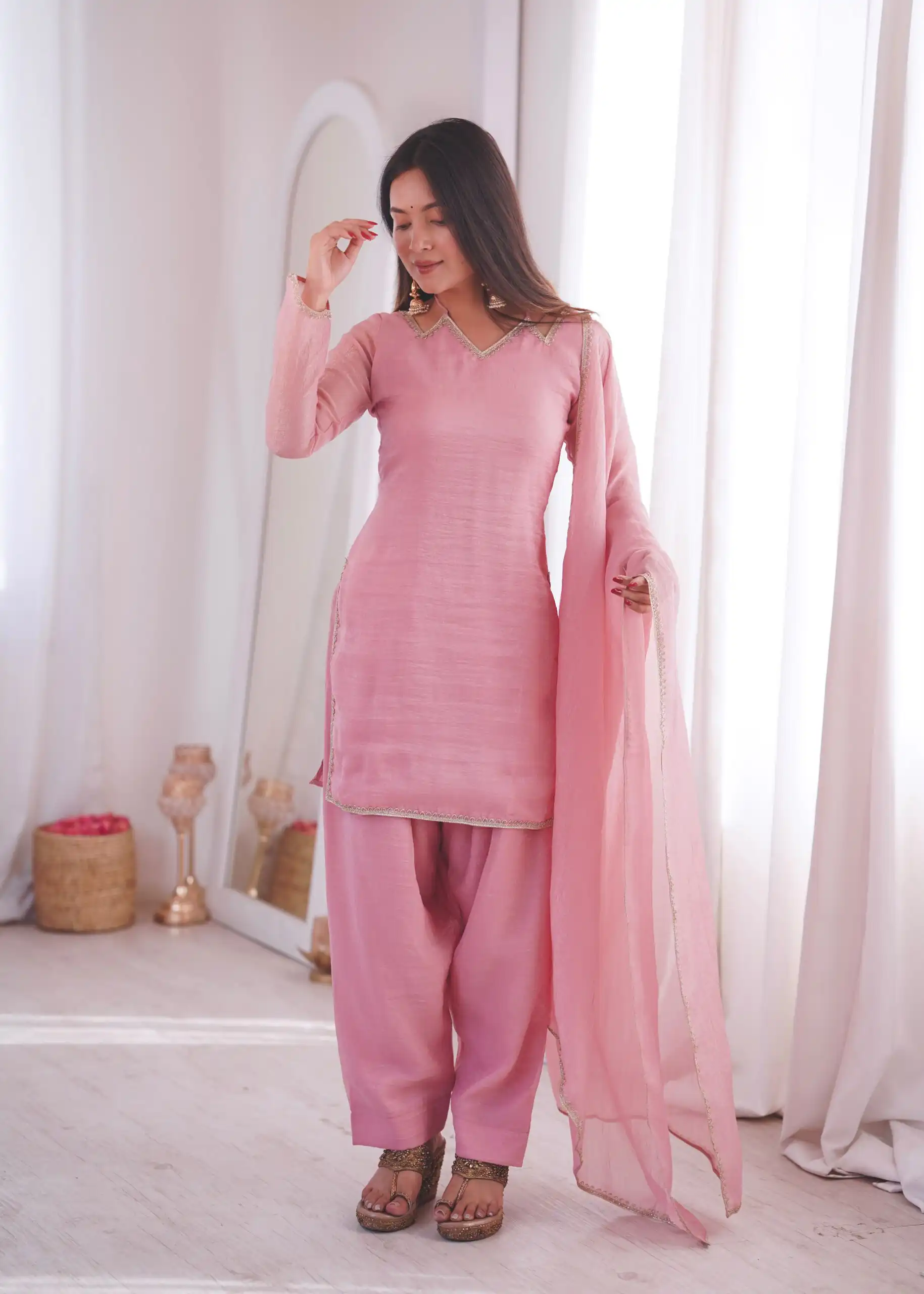 Aglow Pink Crunchy Silk Lace Border Work Salwar Suit