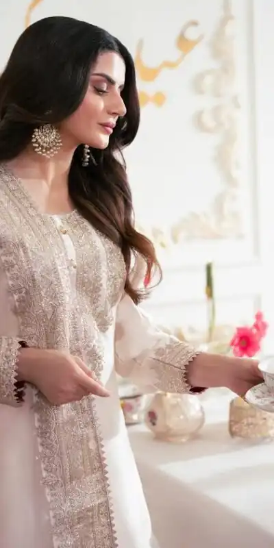 Aglow White French Crep Silk Mirror Work Salwar Suit