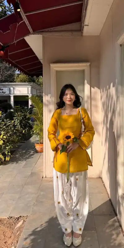 Fancy Mastered Rayon Thread Work Salwar Suit