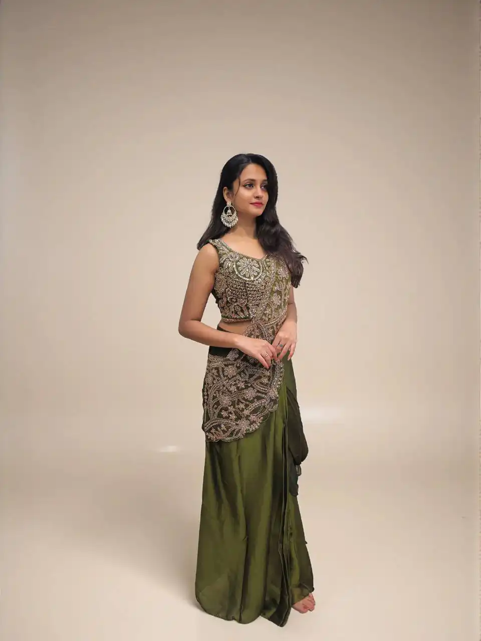 Fancy Mehendi Rangoli Silk Thread Work Saree