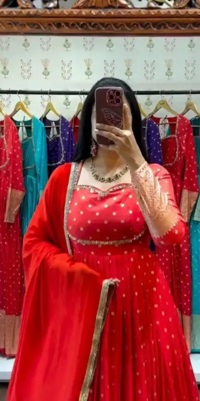 Fancy Red Jacquard Wiving Embroidery Zari Work Gown