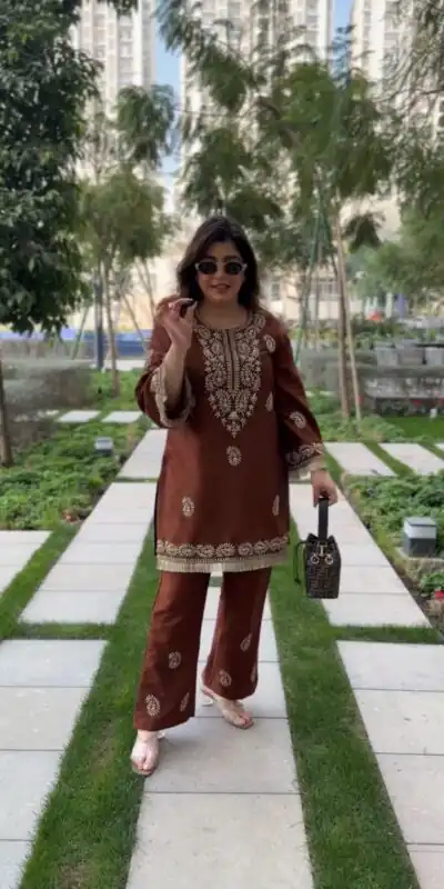Fancy Rust Slub Rayon Lace Thread Work Kurti