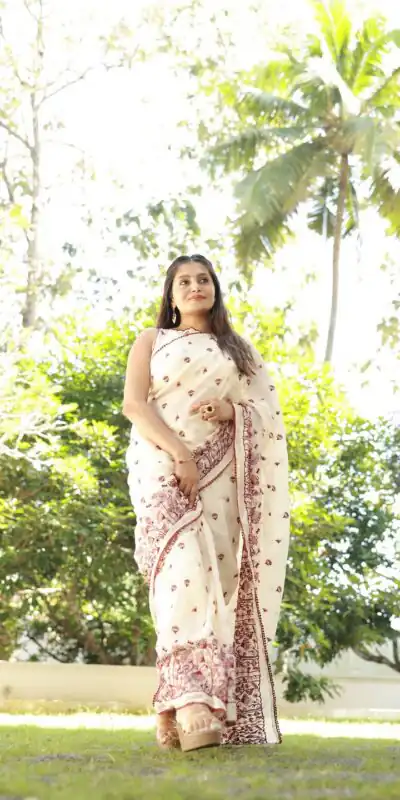 Fancy White Kota Checks With Embroidery Saree