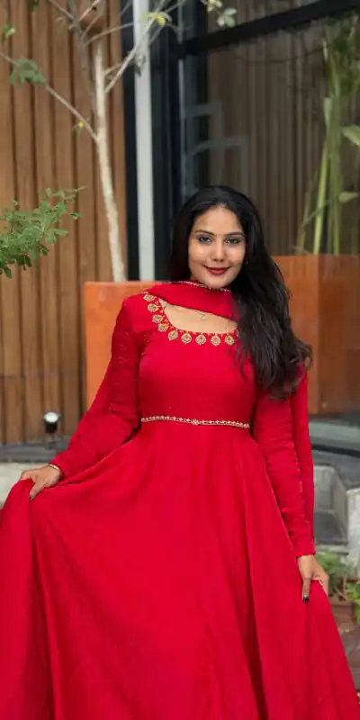 Fantastic Red Tabby Silk Lace Work Anarkali Suit