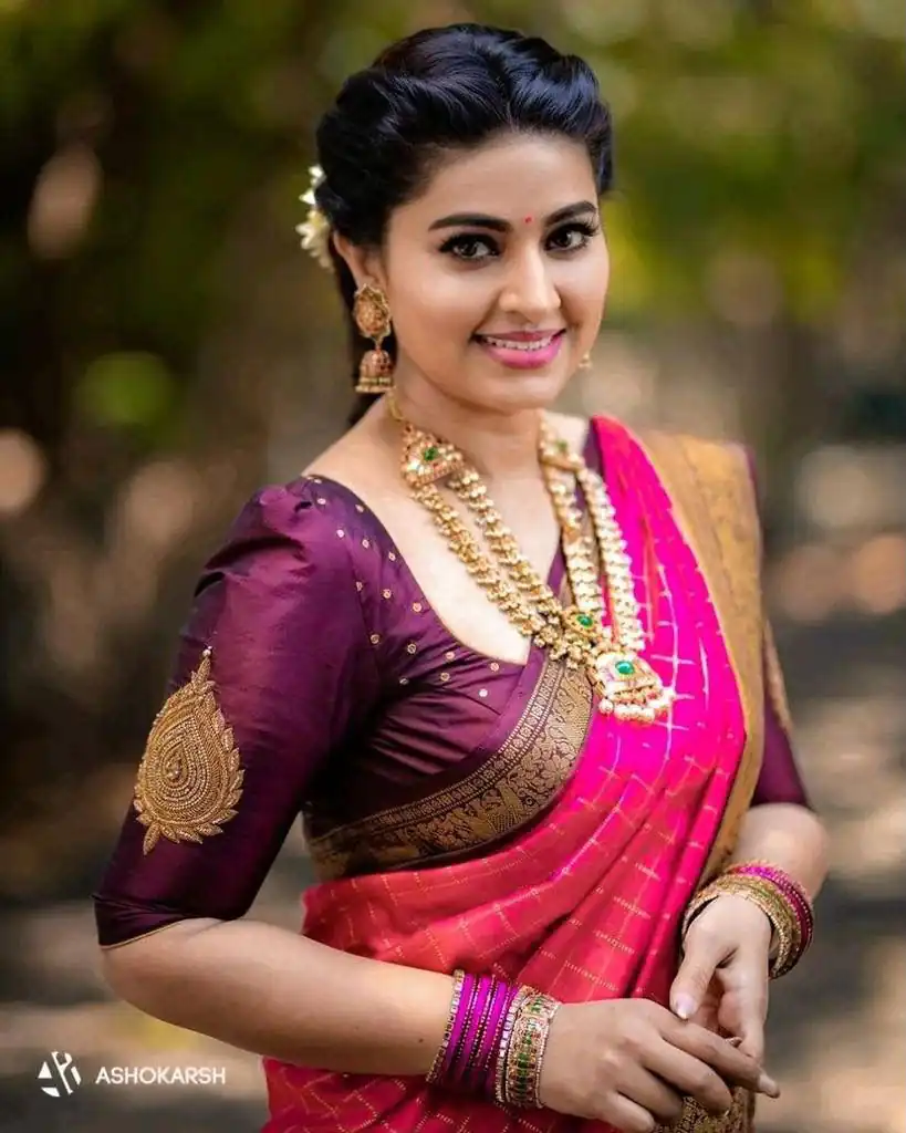 Perfect Pink Lichi Silk Jacquard Border Work Saree