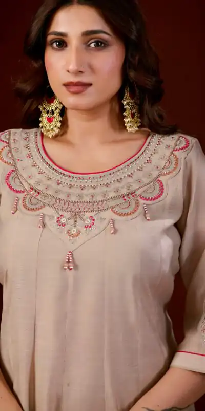 Super Off White Mul Slub Thread Work Salwar Suit